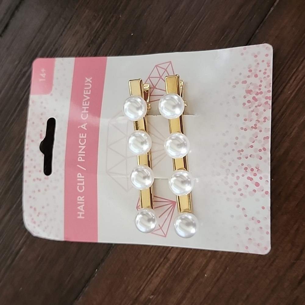 NWT Hair Clip/Pince A Cheveux